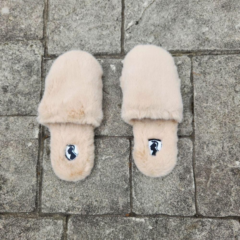 Vivienne Hu slippers